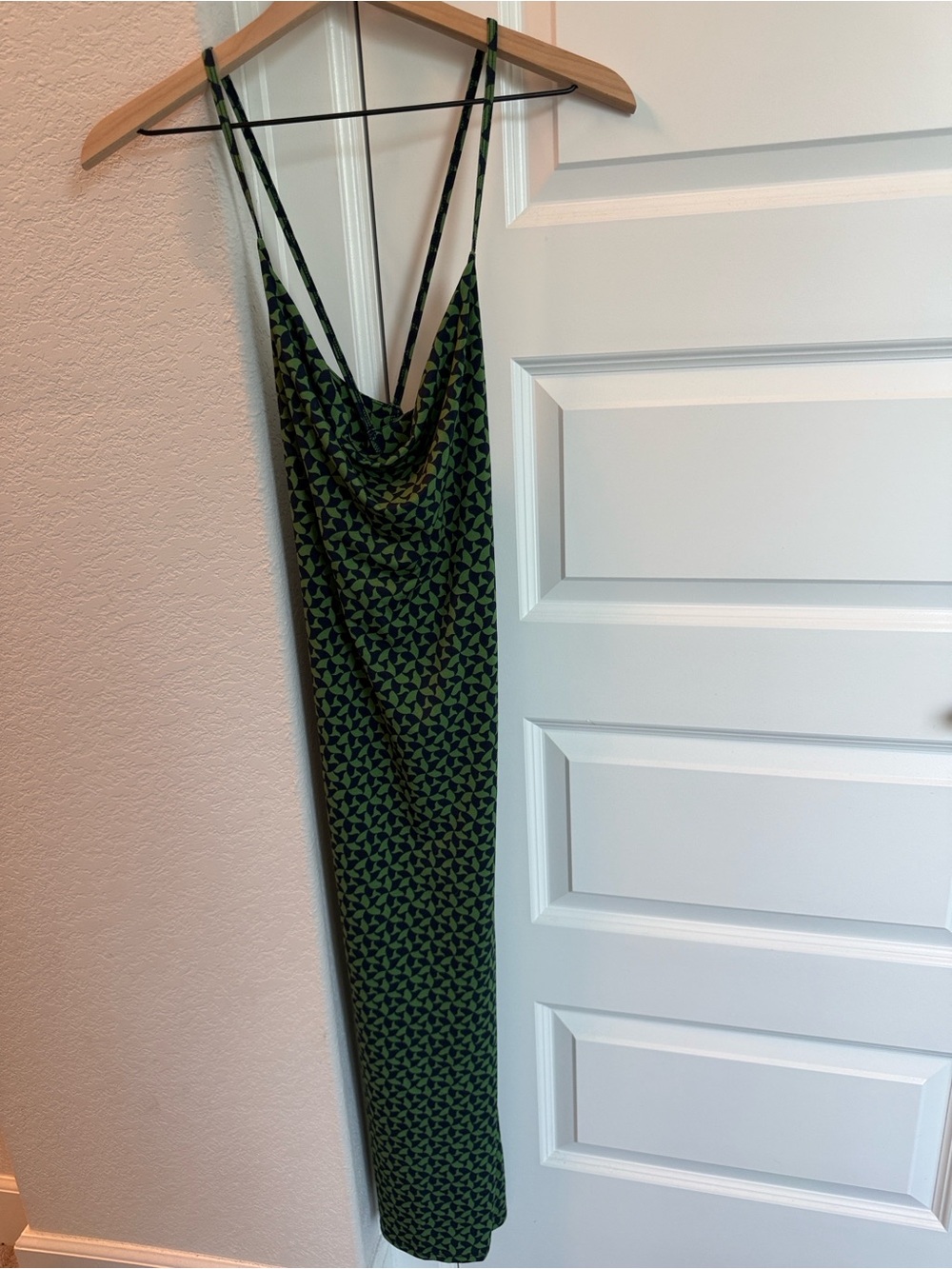Abercrombie & Fitch Green Geometric Cowl Midi Dress - Picture 3 of 4